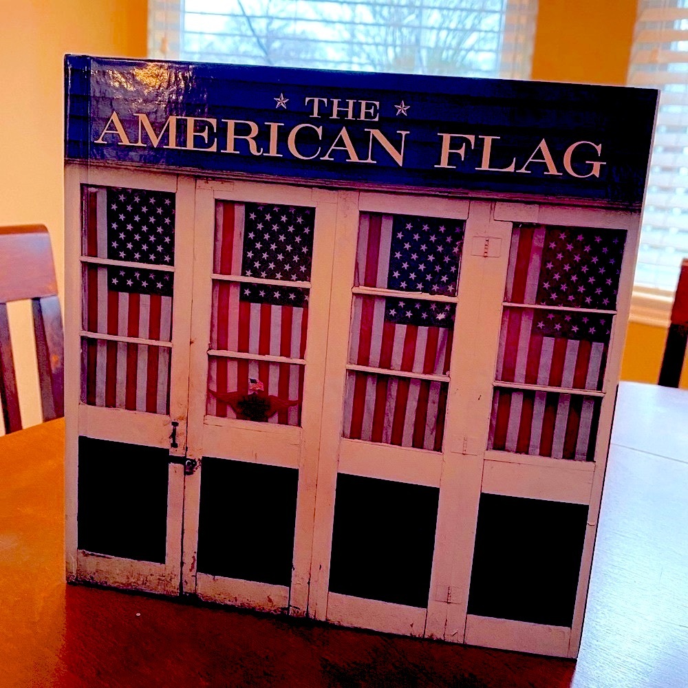 🇺🇸USA Flag Book. Coffee Table Book. The American Flag. Patriotic. ❤️🤍💙 - Picture 11 of 11